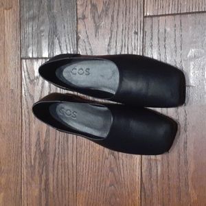 Cos leather flat shoes